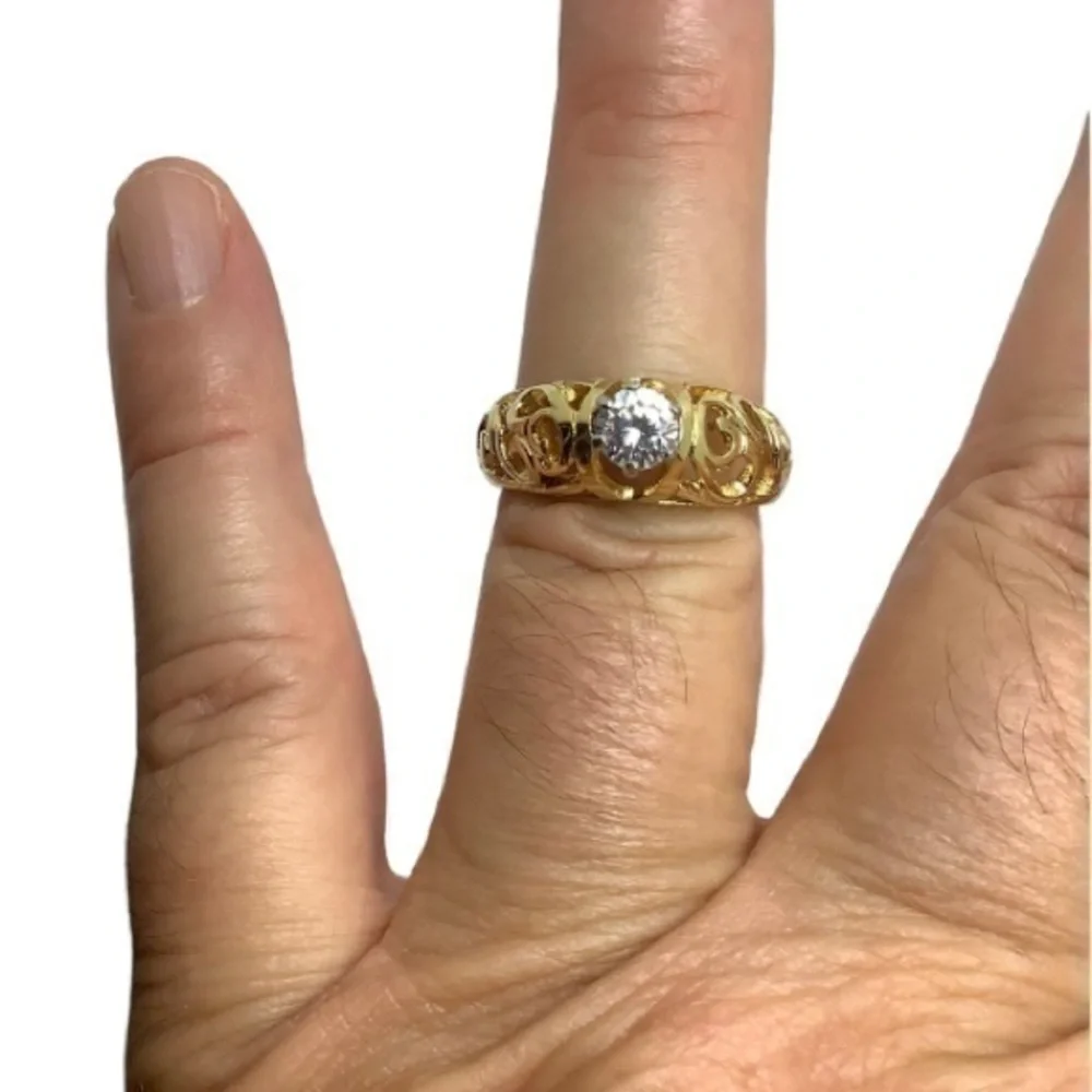 NWOT Gold plated Cubic Zirconia solitaire ring